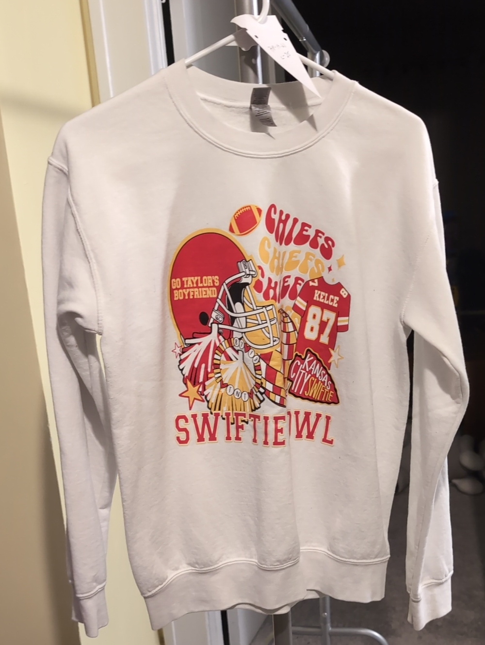 Swiftie Kansas City Chiefs Graphic Sweatshirt - White